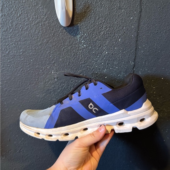 Women’s On Running Cloudrunner Dark Blue and Gray Sneakers - Picture 3 of 8